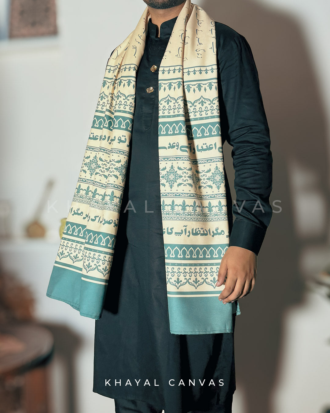 Saadgi (سادگی) stole – The Unspoken Grace