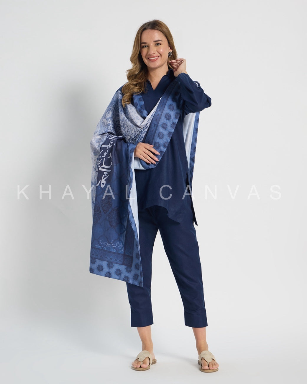Zareen Harf (زریں حرف) | Shawl