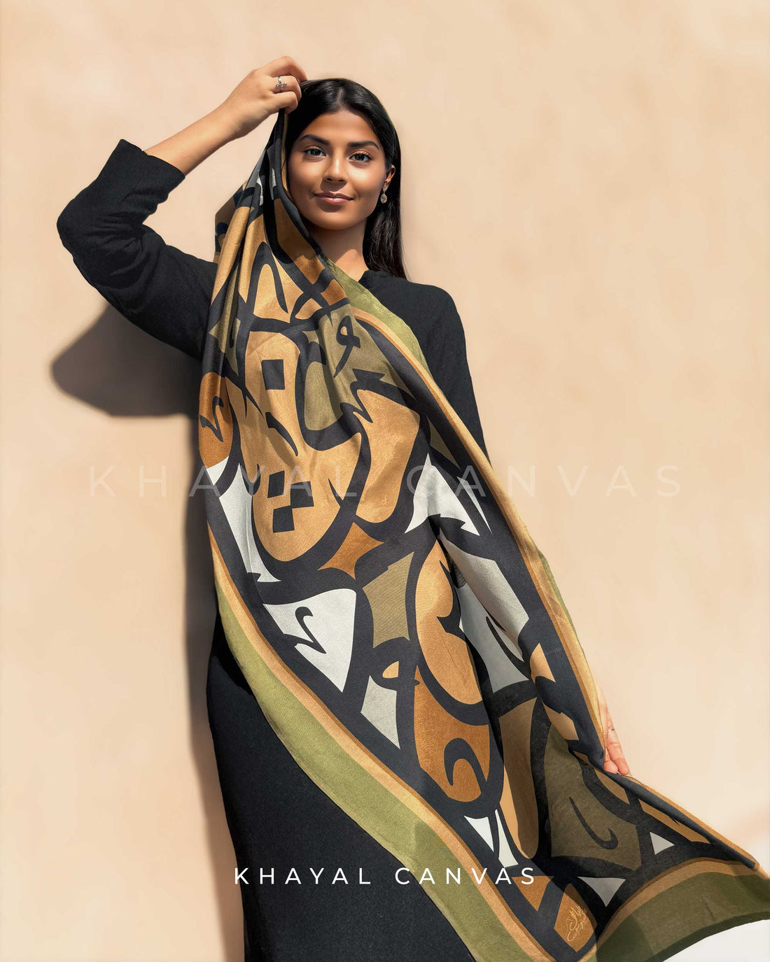 Harf-e-Hunar Urdu calligraphy stole in green, draped over the shoulder