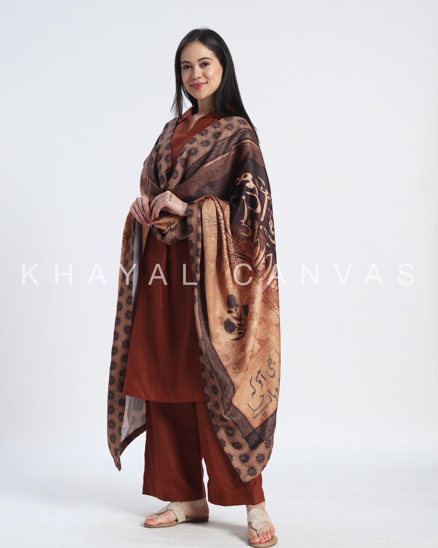 Zareen Harf (زریں حرف) | Shawl