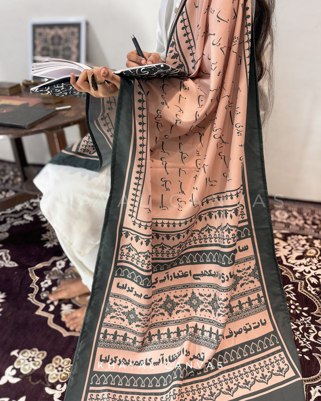 Saadgi (سادگی) stole – The Unspoken Grace